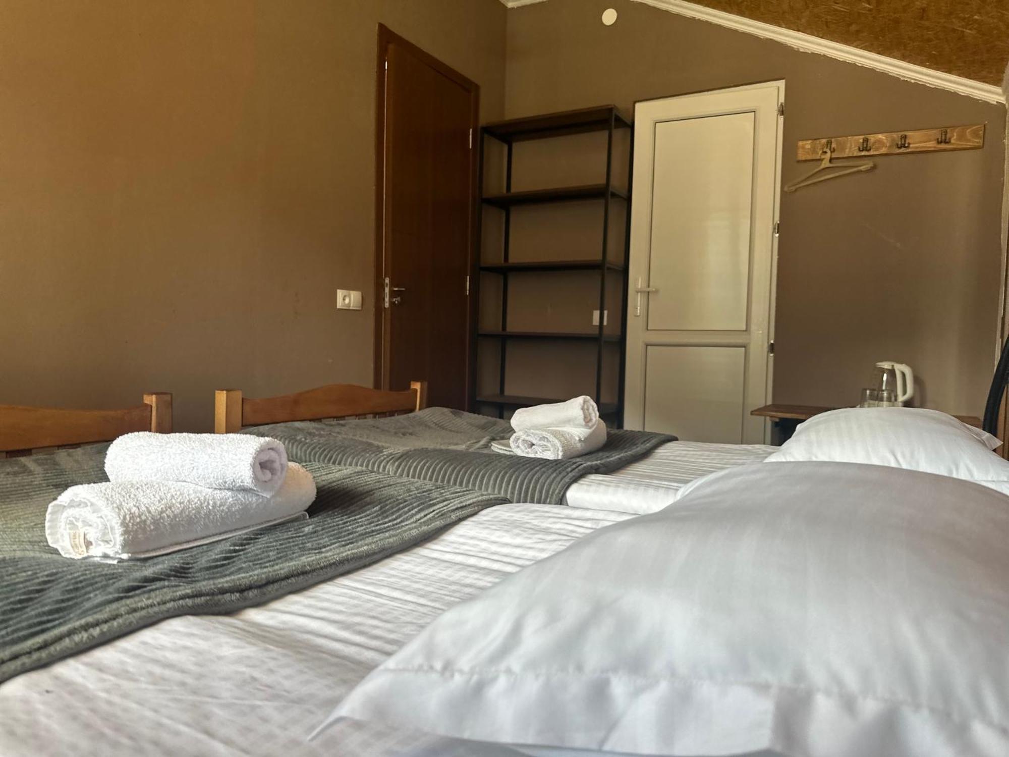 Hotel Dari Kasbegi Buitenkant foto